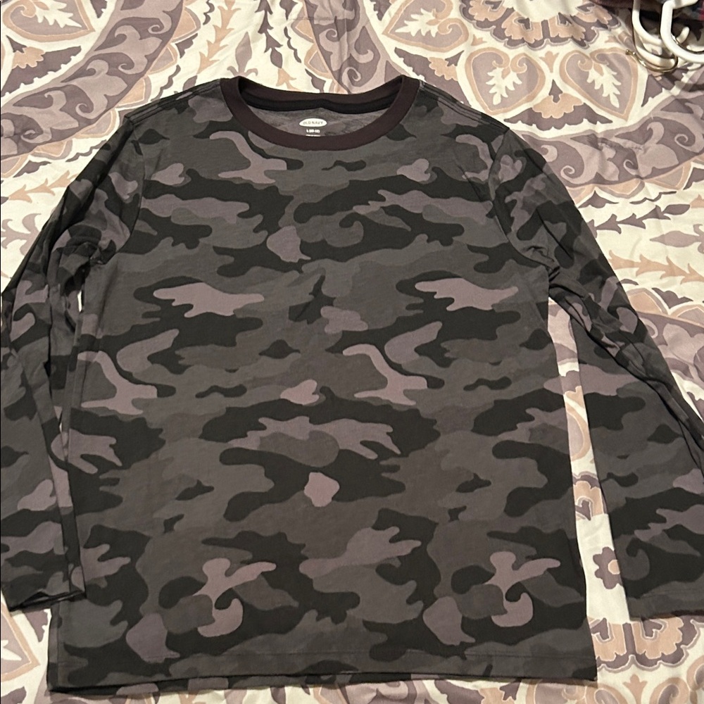 Old Navy boys  Camouflage Long Sleeve Shirt
